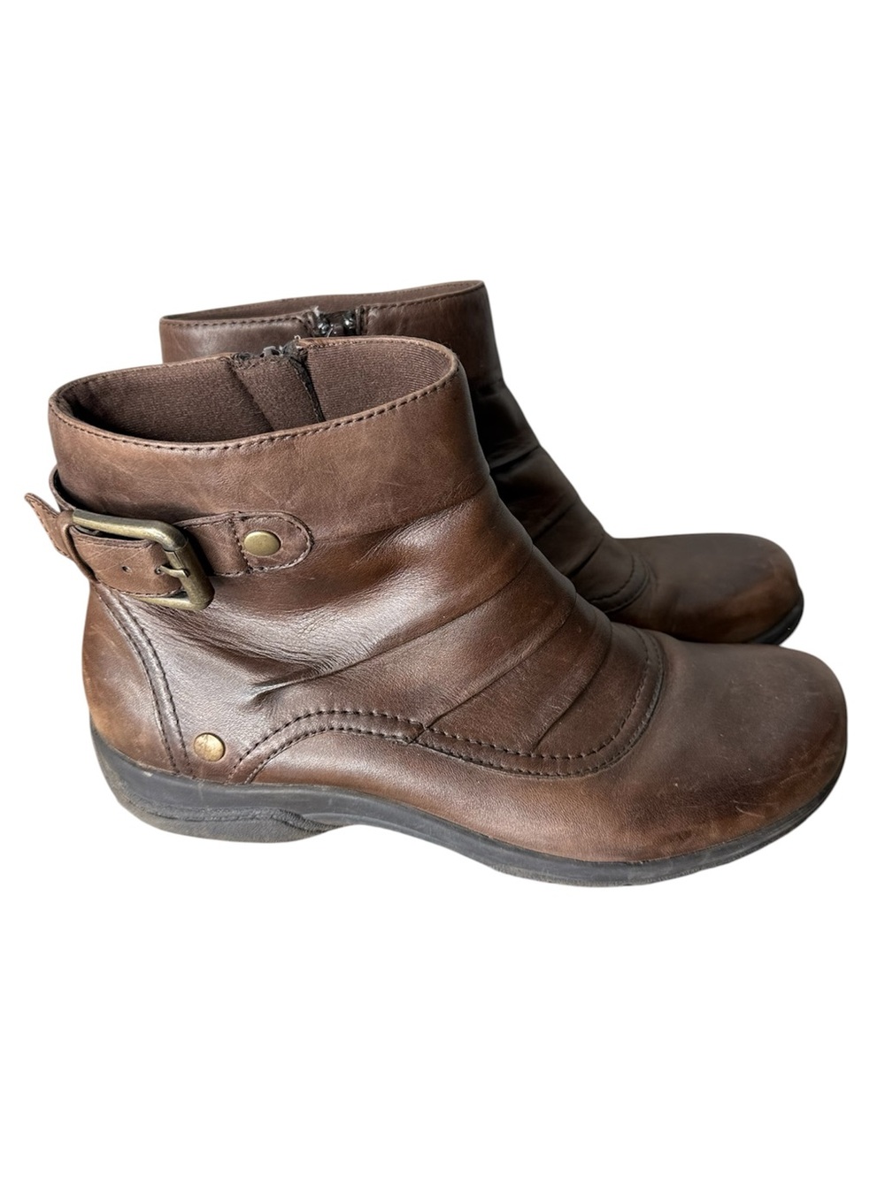 CLARKS Christine Club Chocolate Brown Leather Ankle Boots Buckle Zipper Size 8